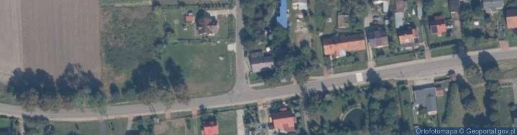 Zdjęcie satelitarne Świetlica wiejska w Dąbrowie