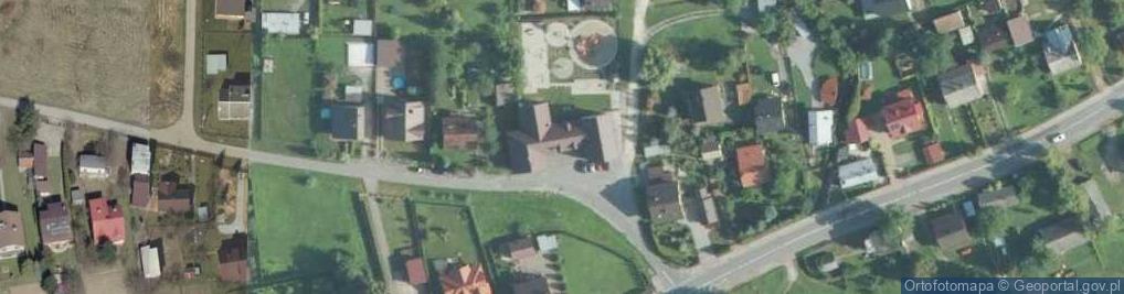 Zdjęcie satelitarne Świetlica wiejska w Krzeczowie