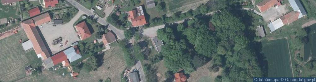 Zdjęcie satelitarne Świetlica wiejska w Tomicach
