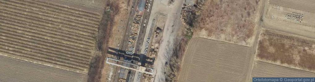 Zdjęcie satelitarne Była wojskowa baza przeładunkowa