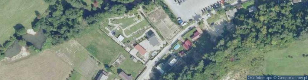 Zdjęcie satelitarne Dom Do Góry Nogami