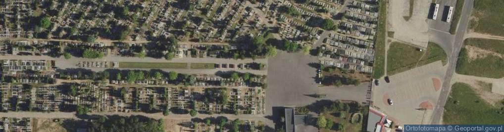 Zdjęcie satelitarne Głaz narzutowy na cmentarzu komunalnym