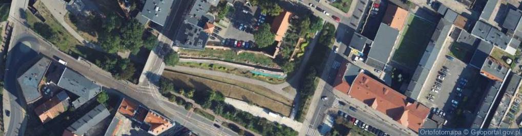 Zdjęcie satelitarne Mur historyczny