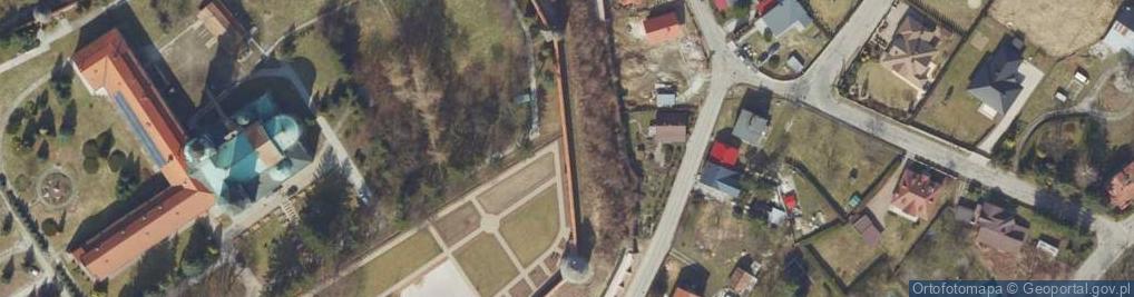 Zdjęcie satelitarne Mur historyczny
