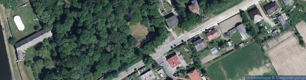 Zdjęcie satelitarne Mur historyczny