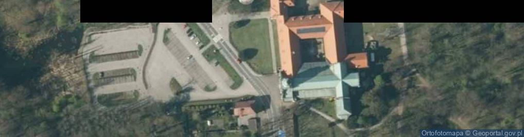 Zdjęcie satelitarne Pocysterski Zespół Klasztorno-Pałacowy