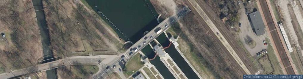 Zdjęcie satelitarne Śluza portowa