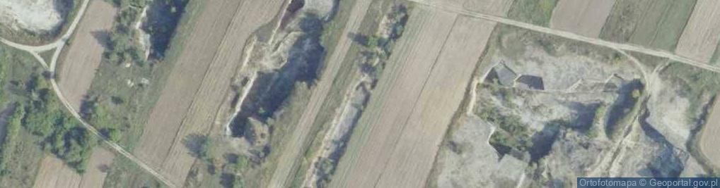Zdjęcie satelitarne Wapienie sfałdowane w Przełazkach