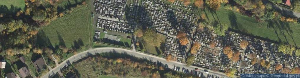 Zdjęcie satelitarne Cmentarz wojenny nr 130a - Grybów