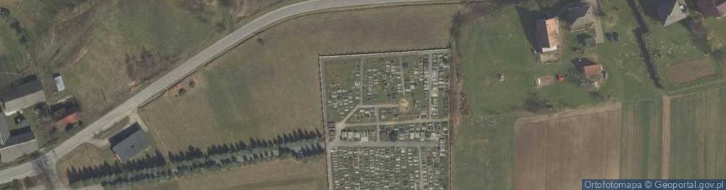 Zdjęcie satelitarne Cmentarz z I wojny światowej