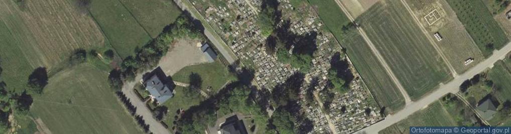 Zdjęcie satelitarne Kwatera wojenna w Karczmiskach