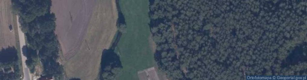 Zdjęcie satelitarne Cmentarz wojenny