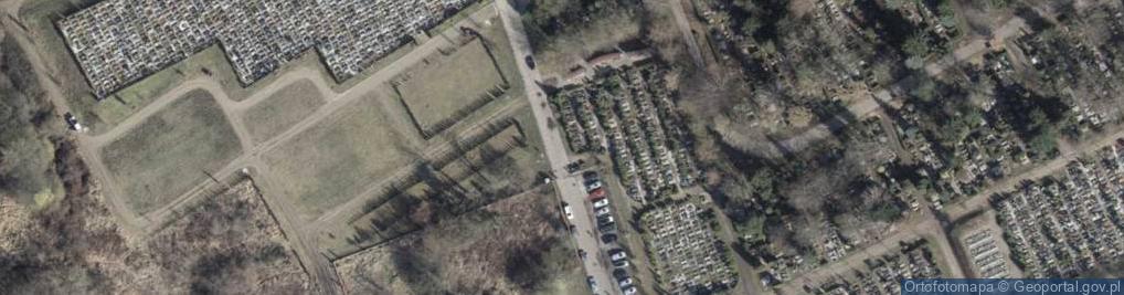 Zdjęcie satelitarne Cmentarz Centralny - IX brama