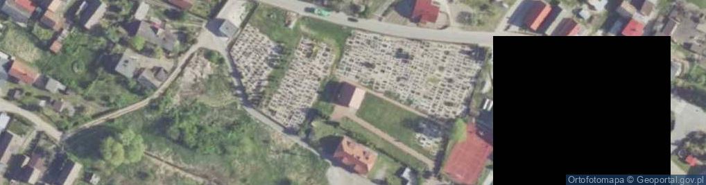 Zdjęcie satelitarne Cmentarz parafialny