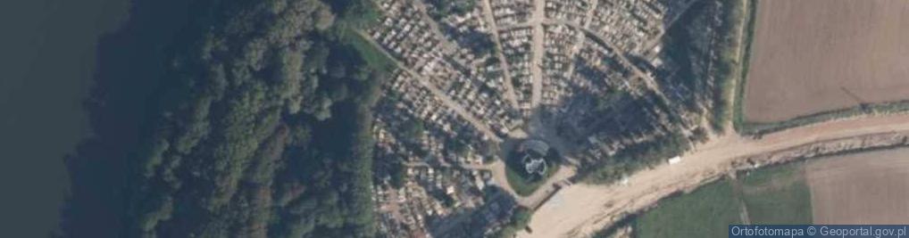 Zdjęcie satelitarne Cmentarz Parleta