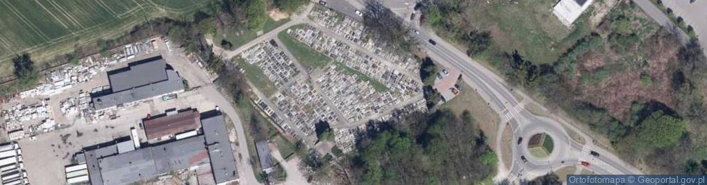 Zdjęcie satelitarne Cmentarz św. Krzyża