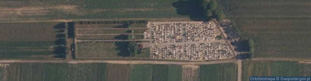 Zdjęcie satelitarne Cmentarz w Kadłubie