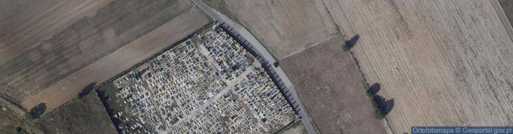 Zdjęcie satelitarne Cmentarz w Rużu