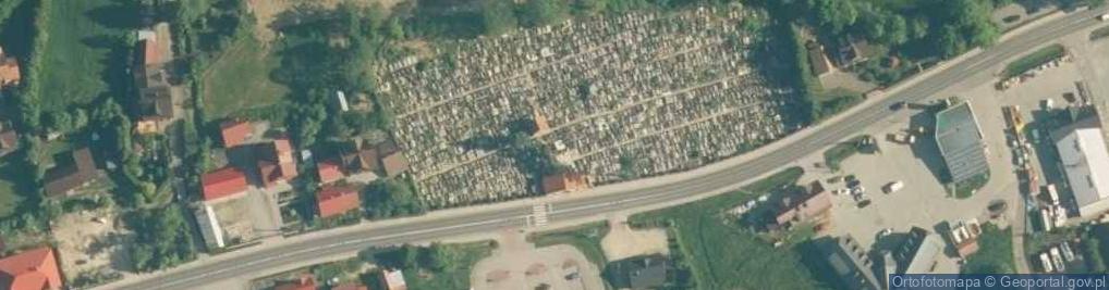 Zdjęcie satelitarne Dolny, stary cmentarz parafialny w Zawoi