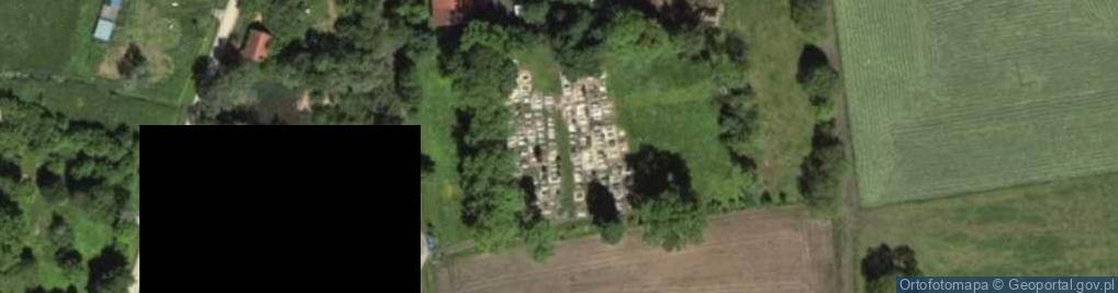 Zdjęcie satelitarne Komunalny w Momajnach