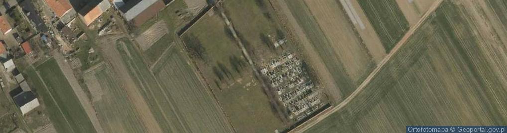 Zdjęcie satelitarne Nowy Cmentarz Parafialny w Paszowicach