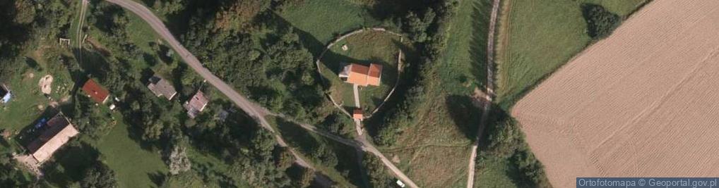 Zdjęcie satelitarne Parafialny przykościelny w Chrośnicy