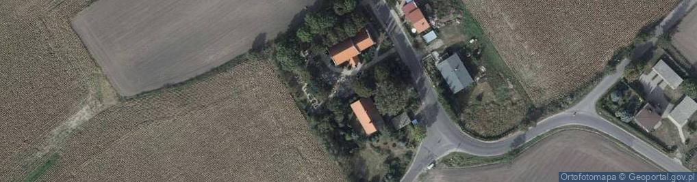 Zdjęcie satelitarne Parafialny przykościelny w Rogowie