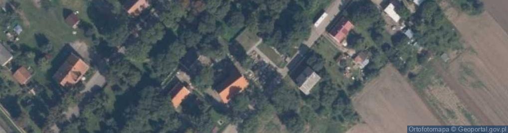 Zdjęcie satelitarne Parafialny przykościelny w Starej Kościelnicy
