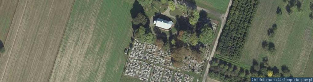 Zdjęcie satelitarne Parafialny przykościelny w Świerszczowie