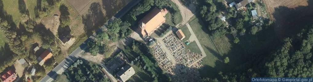 Zdjęcie satelitarne Parafialny przykościelny w Wielkich Łunawach