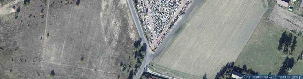 Zdjęcie satelitarne Parafialny w Osieku nad Wisłą