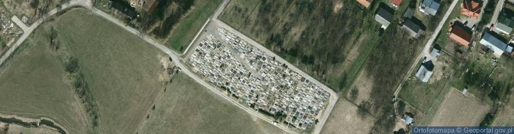 Zdjęcie satelitarne pariafialny w Osieku Jasielskim