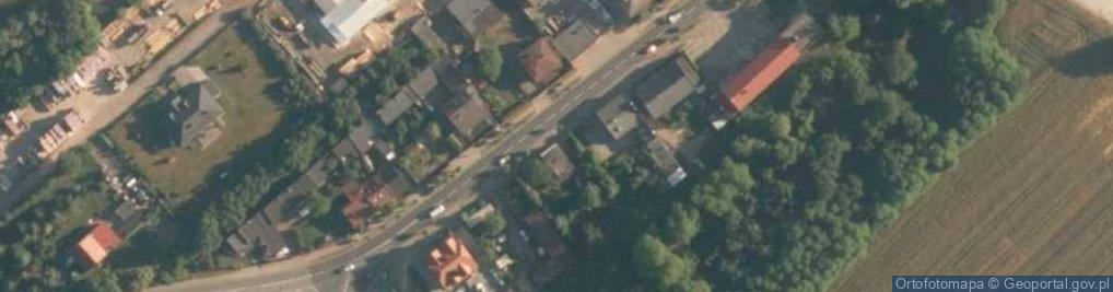 Zdjęcie satelitarne DOZ Apteka Lutomiersk