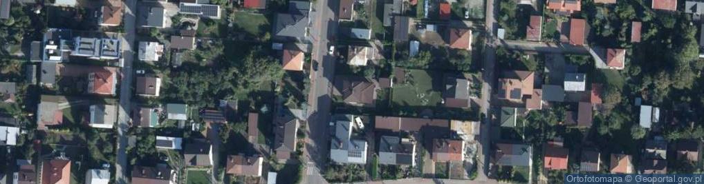 Zdjęcie satelitarne Grzegorz Kamecki A) Specjalistyczna Praktyka Stomatologiczna K i G Kameccy B) Specjalistyczna Praktyka Stomatologiczna Grzegorz Kamecki