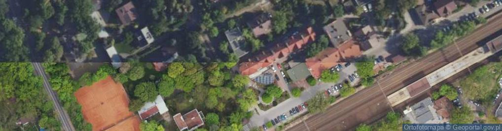 Zdjęcie satelitarne Niepubliczny Zakład Opieki Zdrowotnej Carident