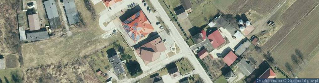 Zdjęcie satelitarne Dom Ludowy Otfinów
