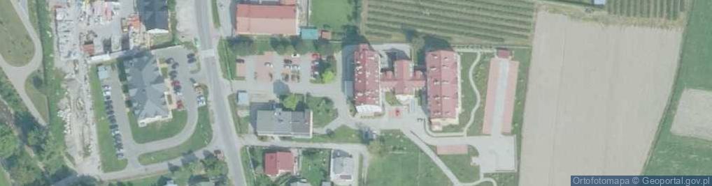 Zdjęcie satelitarne Dom Pomocy Społecznej w Szczyrzycu