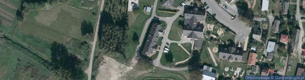 Zdjęcie satelitarne Effatha - dom formacyjno-rekolekcyjny w Zaczerniu