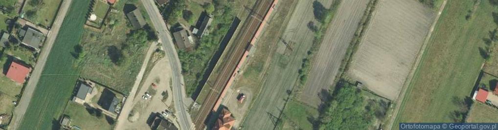 Zdjęcie satelitarne Iłowiec (stacja kolejowa)