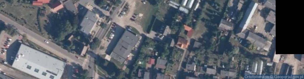 Zdjęcie satelitarne Kaczory (stacja kolejowa)