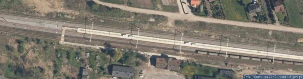 Zdjęcie satelitarne Łask (stacja kolejowa)