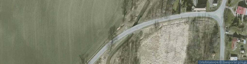 Zdjęcie satelitarne Bardzo zły stan drogi odcinek Sarby - Ziębice.