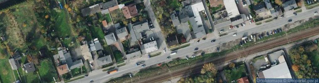Zdjęcie satelitarne Cała ulica Cegielniana w opłakanym stanie.