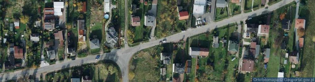 Zdjęcie satelitarne Na odcinku 1km duże nierówności na jezdni.