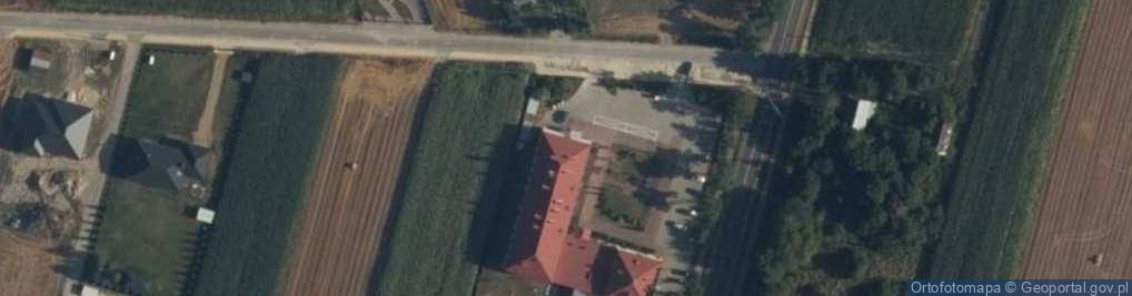 Zdjęcie satelitarne Zespół Oświatowy im. św. Królowej Jadwigi