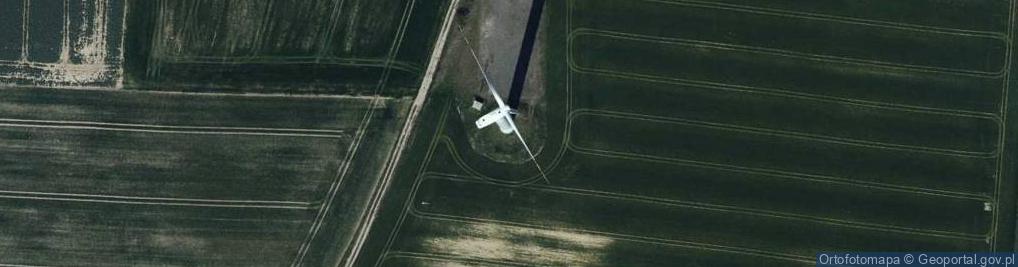Zdjęcie satelitarne Turbina wiatrowa farmy wiatrowej Cisów