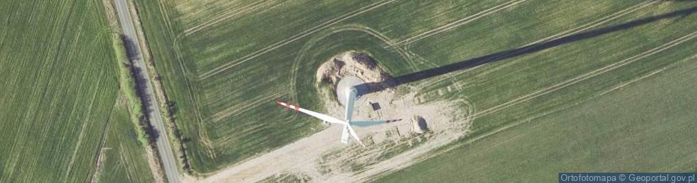 Zdjęcie satelitarne Turbina wiatrowa farmy wiatrowej Staw