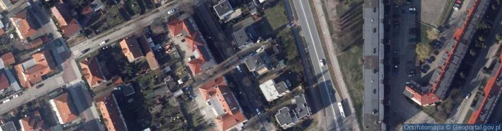 Zdjęcie satelitarne Centrum Kształcenia Ustawicznego i Praktycznego przy Cechu Rzemiosł Różnych w Świnoujściu