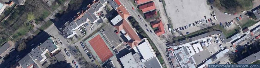 Zdjęcie satelitarne Centrum Kształcenia Zawodowego i Ustawicznego w Nysie