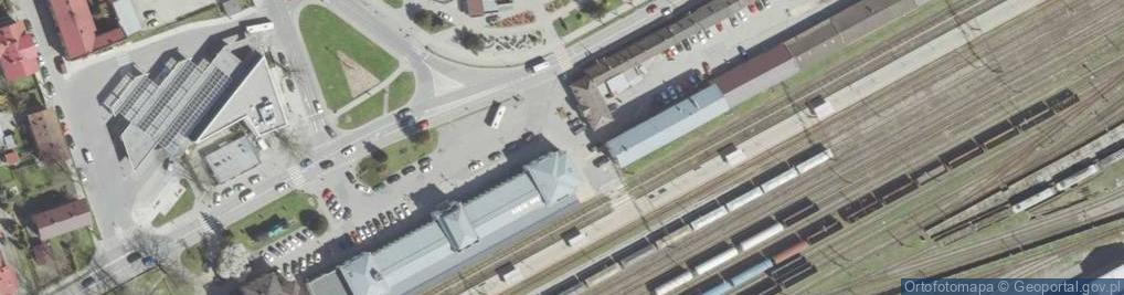 Zdjęcie satelitarne First Stop - Opony, Serwis